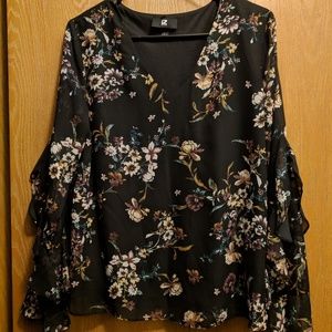 IZ Byer Flowy Boho Top